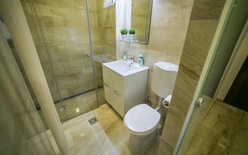 Budapest Downtown Apartments With Balcony & Optional Garage & Restaurant In The Building Phòng bức ảnh