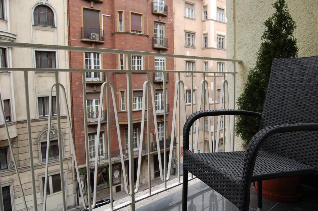 Budapest Downtown Apartments With Balcony & Optional Garage & Restaurant In The Building Ngoại thất bức ảnh