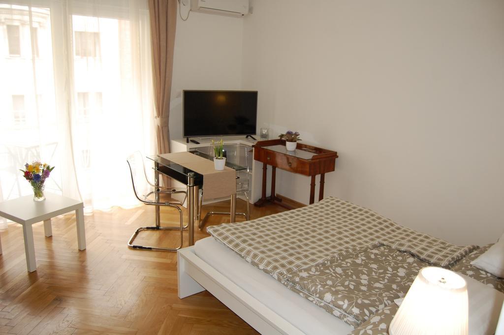 Budapest Downtown Apartments With Balcony & Optional Garage & Restaurant In The Building Ngoại thất bức ảnh